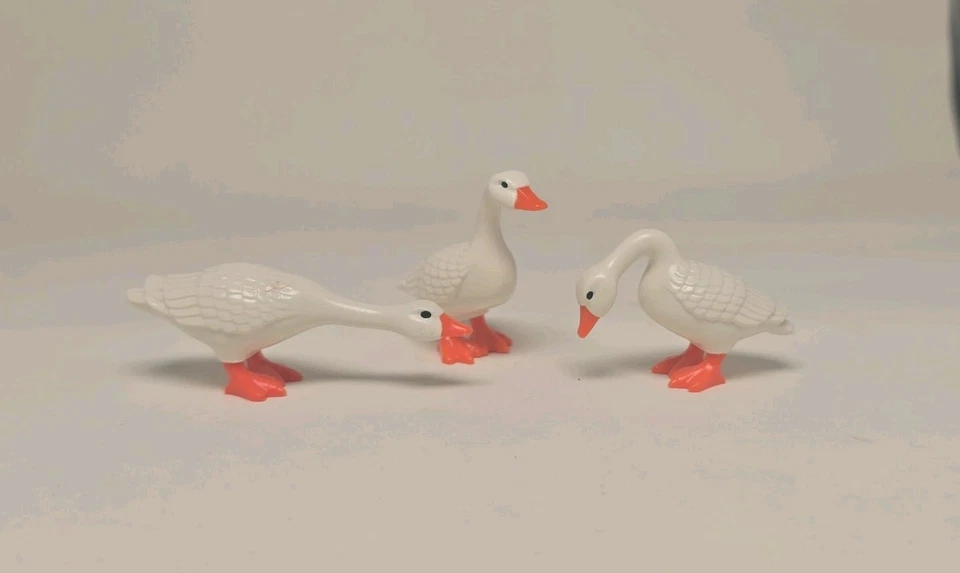 Playmobil Geese lot of 3 - Image 1 of 1