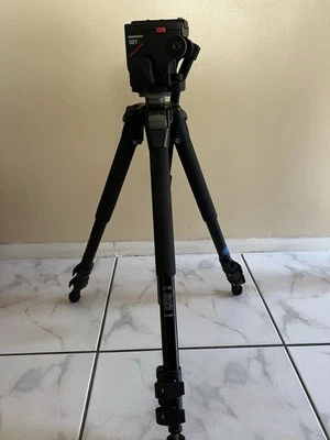 Manfrotto 3221WN Tripod with Manfrotto 501 Fluid Head with Carrying Case. - Image 1 of 4