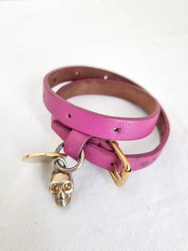 Bracciale Alexander McQueen Teschio Doppio Involucro in Pelle in Bauve Rosa Profondo