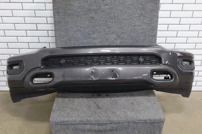 19-24 Ram 1500 Front Bumper Assembly with Auto Park (Granite Crystal PAU) Foto 1 de 4