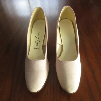 VINTAGE 60s Womens Shoes 7W LIGHT PINK FABRIC MCM MOD PARTY FORMAL + Clutch RARE - Image 1 of 4