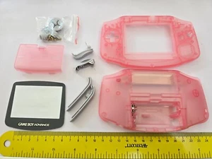 KIT GUSCIO CONSOLE NINTENDO GAMEBOY ADVANCE RICAMBIO COMPLETO rosa chiaro NUOVO DI ZECCA - Foto 1 di 2