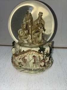 3 Wisemen Globo di Neve Musicale 3D con Colore Argento Suona Perfettamente - Foto 1 di 10