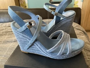 Tommy Hilfiger Baby blue wedges UK 7 NWOT In Box - Picture 1 of 8