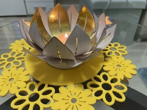 Party Lite Teelichthalter Seerose - Bild 1 von 4