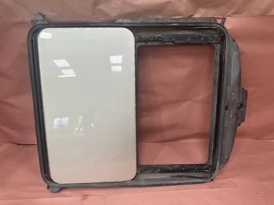 Marco de techo corredizo y cubierta beige OEM #90216 BMW E34 535I 540I Foto 1 de 4