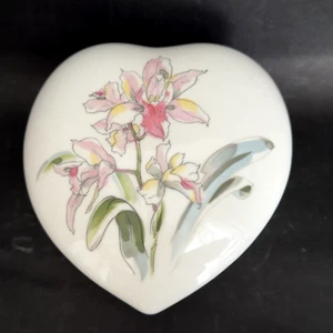 Trinket Box Heart Shaped Cymbidium Orchid Floral Flowers Vintage Japan 6.5" x 2" - Picture 1 of 14