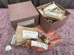 TRIUMPH TRW OIL PUMP NEW OLD STOCK ORIGINAL 500CC TRIUMPH ENGINE - Picture 1 of 11