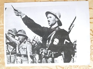 PHOTO PHOTO HISTORY OF 900 BLACK SHIRTS ARRIVED IN AFRICA REPRINT - Picture 1 of 2