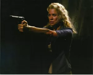 FOTO FIRMADA POR LAURIE HOLDEN DE LOS MUERTOS VIVIENTES (1) - Imagen 1 de 1