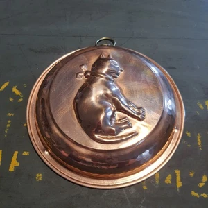 Molde de cocina amarillo de colección ODI hecho en la India para entregar metal cobre diseño de gato - Imagen 1 de 5