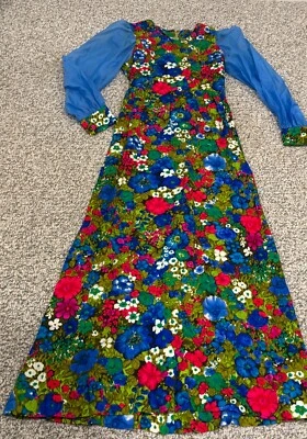 ¿Tela de corteza años 60? Maxi Vestido Línea A Azul Floral Mangas Cortadas Acampanadas Pequeño Foto 1 de 4