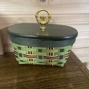 Longaberger Basket Protector Liner Lid Claddagh Knob St Patrick Irish Traditions - Picture 1 of 4