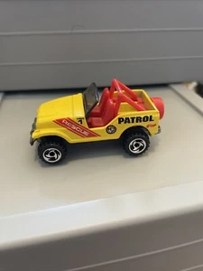 Hot Wheels 1990 Jeep Yellow Rescue Patrol Lifeguard Diecast Car USED NM Cond - Picture 1 of 5