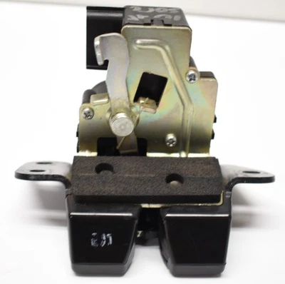 OE Trunk Tailgate TRUNK Latch Lid Lock Actuator 2011-2013 Kia Sorento 812301H000 - Image 1 of 4