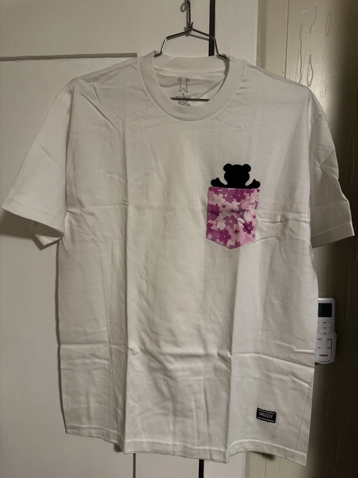 Authentic Grizzly Griptape Cherry Blossom OG Bear Pocket T-shirt White Size L - Image 1 of 1