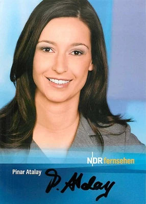 Pinar Atalay NDR Fernsehen Autogrammkarte TV-Moderatorin signiert - Bild 1 von 2