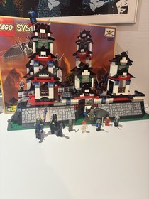 Lego 6093 Flying Ninja&rsquo;s fortress Japan castle incomplete
