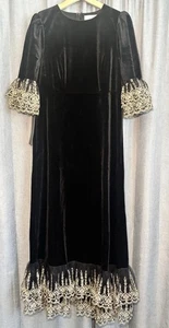 Tuckernuck Pomander Place Women's Black Velvet Lillith Dress Size Medium - Picture 1 of 11
