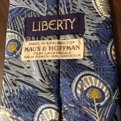 Corbata Liberty Of London 100 % seda plumas de pavo real azul hecha en Inglaterra clásica Foto 1 de 4