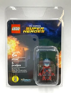 Lego ATOM San Diego Comic-Con 2016 Exclusive blister pack DC Comics - Picture 1 of 16