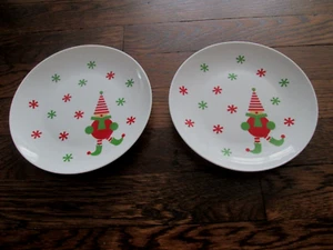 Crate & Barrel Jingle Elf set of 2  7" dessert appetizer plates. Red-green-white - Picture 1 of 4