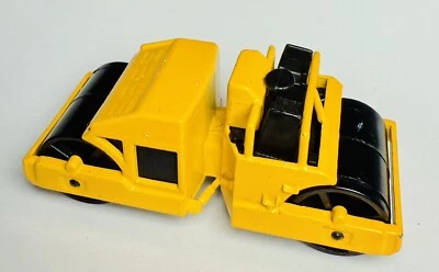 1986 Hot Wheels 69 CAT Road Roller Yellow Diecast Malaysia Steamroller Toy - Image 1 of 4