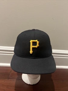 Cappello da baseball Pittsburgh Pirates autentico nuova era nero lana aderente 7 1/4 USA - Foto 1 di 7