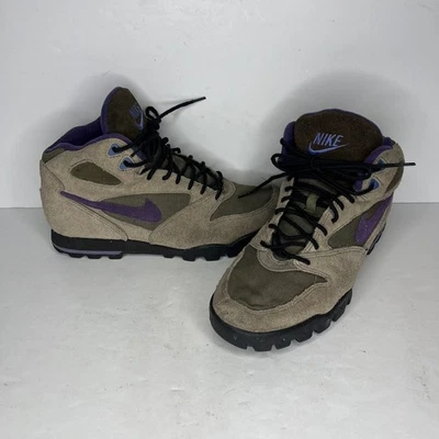 De Colección Nike ACG Caldera Botas Para Mujer 9.5 Tostado Gamuza Senderismo Ciruela Swoosh Años 90 931101-IB Foto 1 de 4