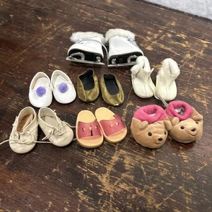 7 Paar Schuhe American Girl Puppenschlittschuhe, Bären andere Schuhe - Bild 1 von 8