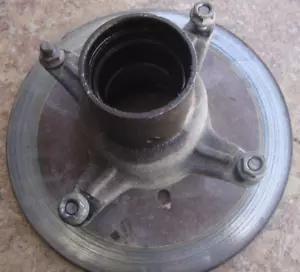 1994 Polaris 400 L 4X4 ATV 400L Front Left Wheel Hub Disk Brake Rotor Mount N9 - Picture 1 of 1