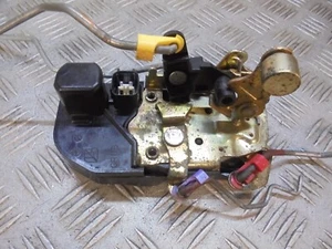 2007 CHRYSLER GRAND VOYAGER 2.8 CRD 5DR MK4 DRIVERS FRONT DOOR LOCK CATCH - Picture 1 of 2