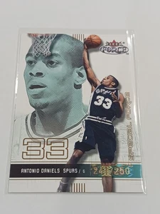 2001-02 Fleer Force Antonio Daniels */250 Special Force #155 Spurs RARO SP - Imagen 1 de 2