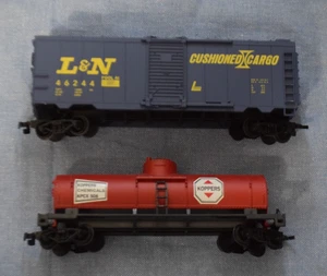 Life-Like Tank Car Koppers Chemicals KPCX 508 L & M Box Car 46244 - Picture 1 of 2