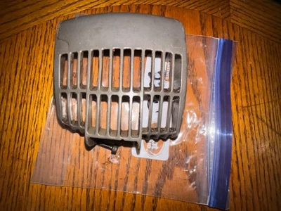 HUSQVARNA 223L 223 L 223R MUFFLER COVER  W/ BOLT  OEM FREE SHIP - Image 1 of 2