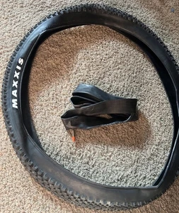 NEU Maxxis Ikon 3C EXO TR Reifen Max Speed Ikon 27,5 x 2,35 60 Psi 120 Tpi & Schlauch - Bild 1 von 15