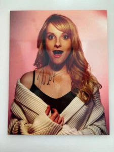 Melissa Rauch handsigniertes Autogramm auf einem Großfoto (20 x 25 cm) - Bild 1 von 1