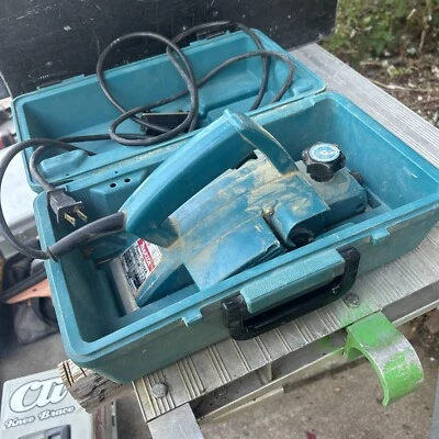 Cepilladora MAKITA MODELO N1900B 115V 15.000 RPM Foto 1 de 4