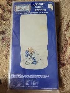 Betsy Ross Needlecraft Table Runner Scarf Country Floral Stamped Embroidery Kit - Picture 1 of 2