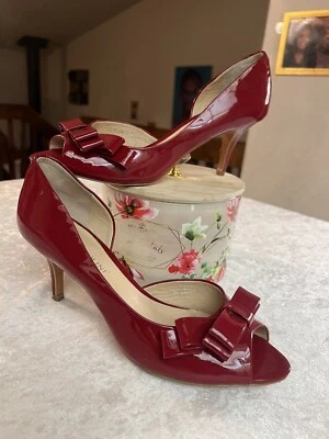 Carlo Pasolini Patten Cuero Rojo con Bo Puntera Abierta Tacones Talla EU 37 US 6 Foto 1 de 3