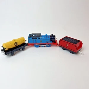 2009 Gullane Mattel THOMAS the Train #1 Motorized Engine Toy Lot of 3 - Picture 1 of 9