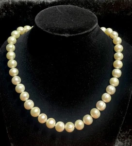 Vintage 14k Yellow Gold Real Pearl Ladies Necklace 16" - Picture 1 of 9