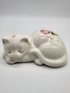 Estatuilla de gato durmiente de cerámica de colección Lasting Products EE. UU. con rosas pintadas a mano - Imagen 1 de 13