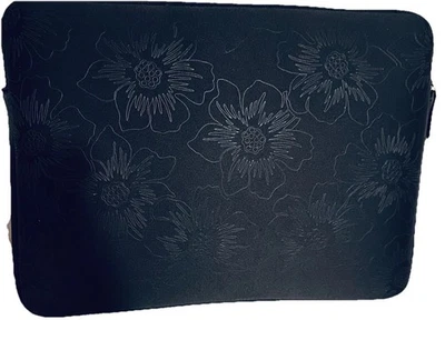 FUNDA PARA PORTÁTIL KATE SPADE PUFFER 14" HOLLYHOCK NEGRA FLORAL Foto 1 de 4