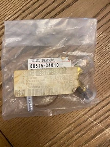 Genuine Toyota Part NEW IN Packaging A/C Expansion Valve (88515-34010) - Picture 1 of 1