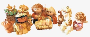 Vintage Christmas Ceramic Detailed Nativity Children Ornaments 4 pc Set - Picture 1 of 12