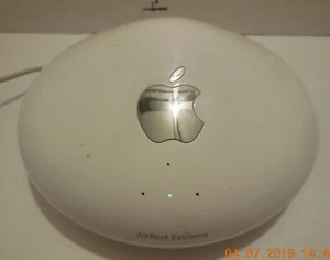 Apple AirPort Extreme Base Station 54 Mbps 10/100 Wireless B/G Router A1034 - Picture 1 of 5