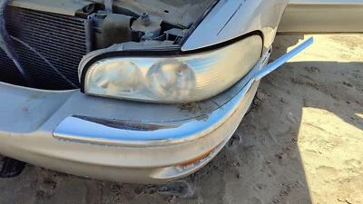 Lámpara delantera izquierda Park Ave Ultra Driver 1997-2005 OEM 19208224 Foto 1 de 4