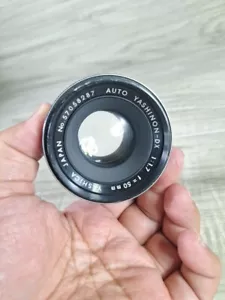 AUTO YASHINON-DX 1:1.7 - f 50 mm YASHICA JAPAN No. 57058287 lens 60’s M42 Mount - Picture 1 of 9
