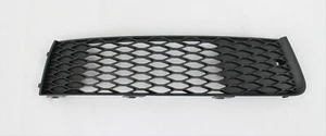 Front Bumper lower RH passenger side outer grille insert fits 2010-2015 Q7 Sline - Picture 1 of 6